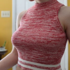 Forever 21 Sleeveless Halter Crop Top